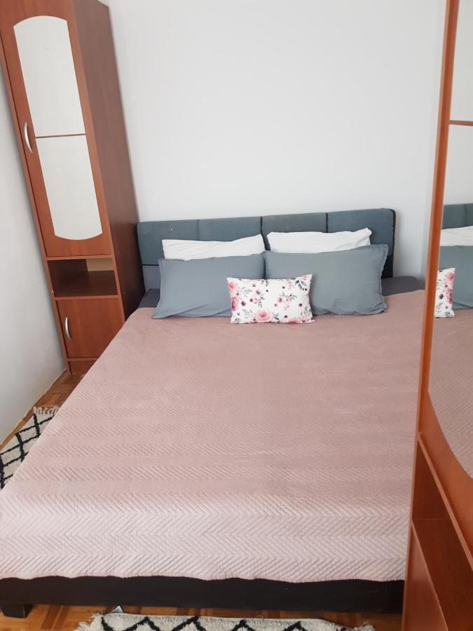 시베니크 Ana 아파트 외부 사진